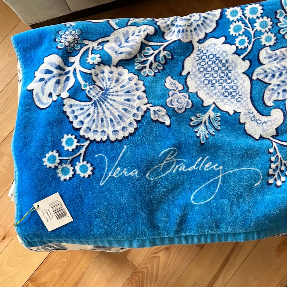 Vera Bradley NWT beach towel